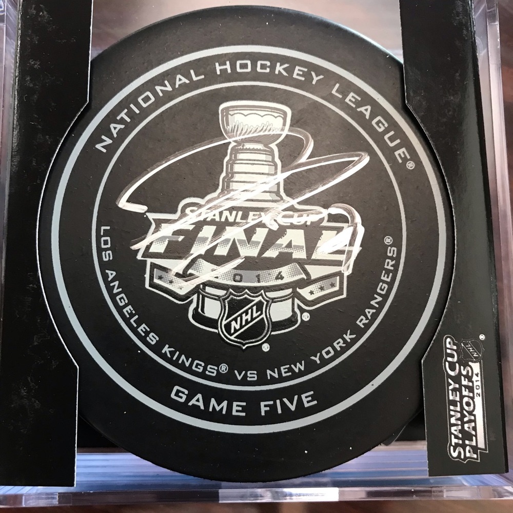 Martin Jones - LA Kings 2014 Signed Puck